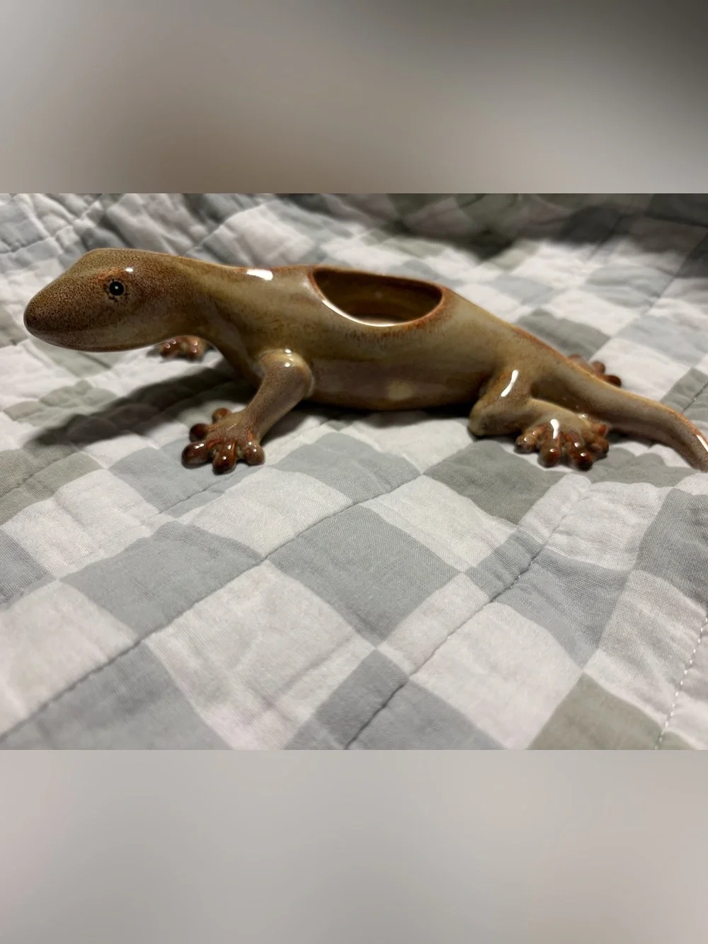 PartyLite Tropical Gecko Tealight Candle Holder Glazed Beige Ceramic 9.5”